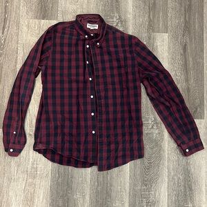 Men’s long sleeve button down